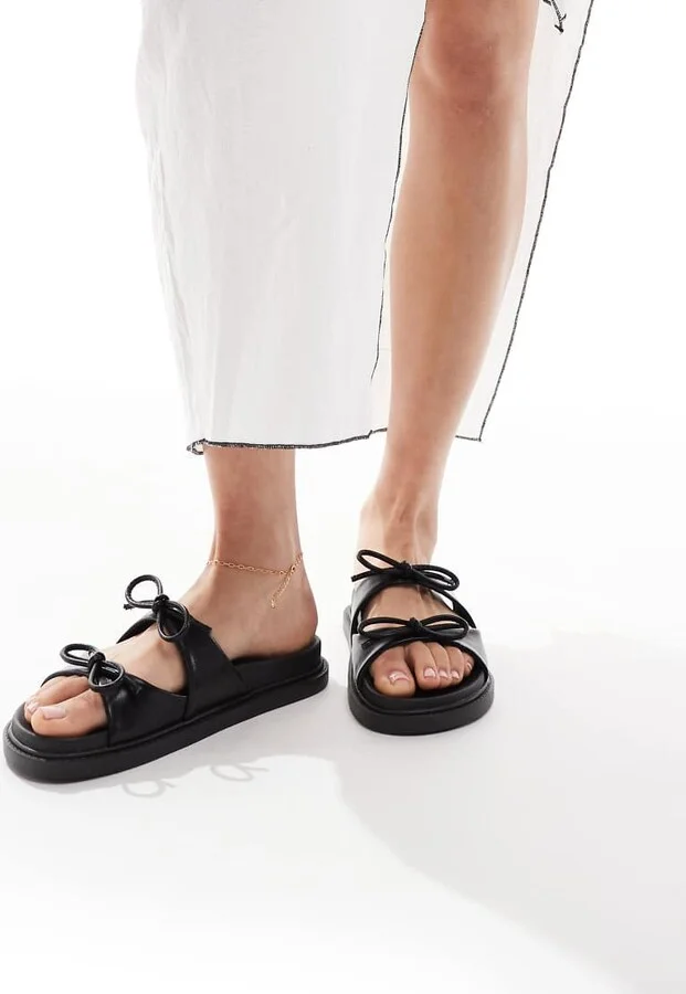 Glamorous double bow footbed sandals in black - Image 3
