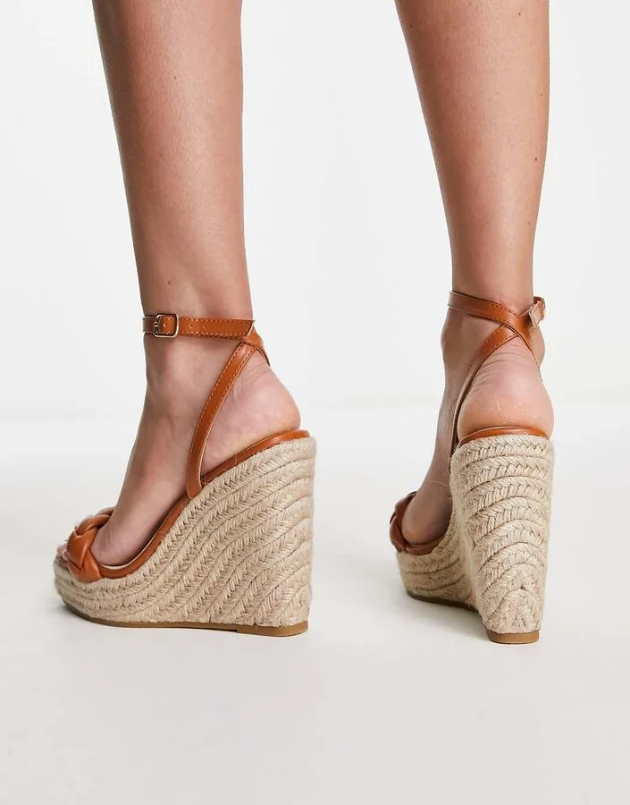 Glamorous espadrille wedge heeled sandals in tan - Image 2