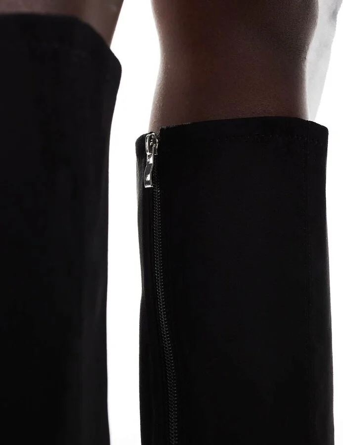 Glamorous platform heeled knee boots in black - Image 2