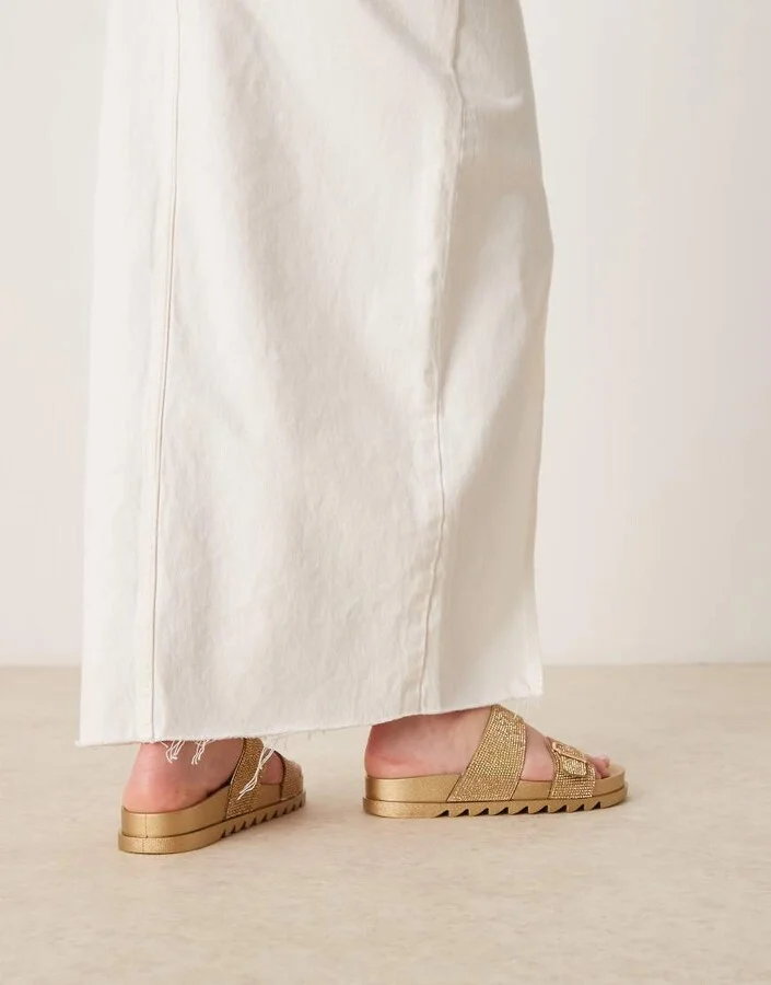 Glamorous rhinestone strap slides in gold - Image 2