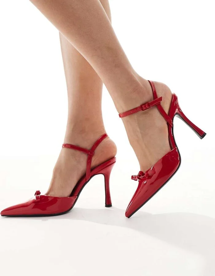 Glamorous slingback heeled shoes with bows in red