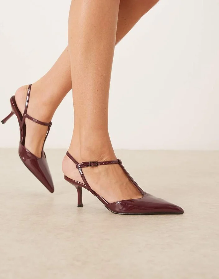 Glamorous slingback pointed heeled shoes in burgundy patent