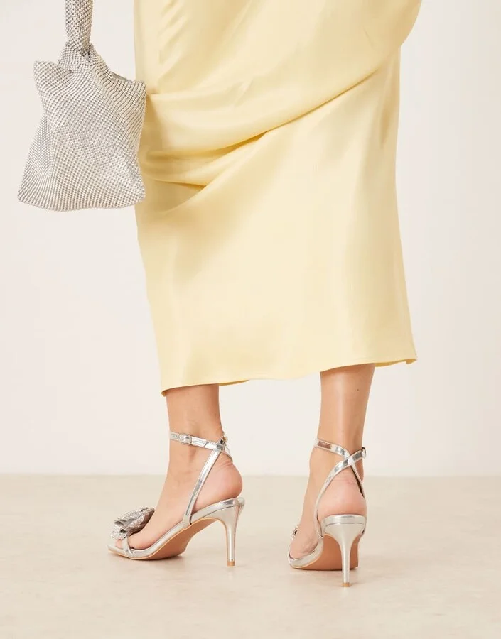 Glamorous stiletto heeled sandals wth flower details in silver - Image 2