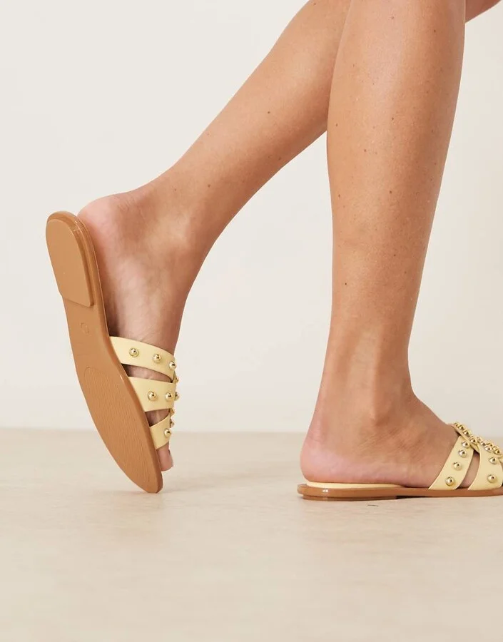 Glamorous studded flat sandals in butter yellow - Image 3