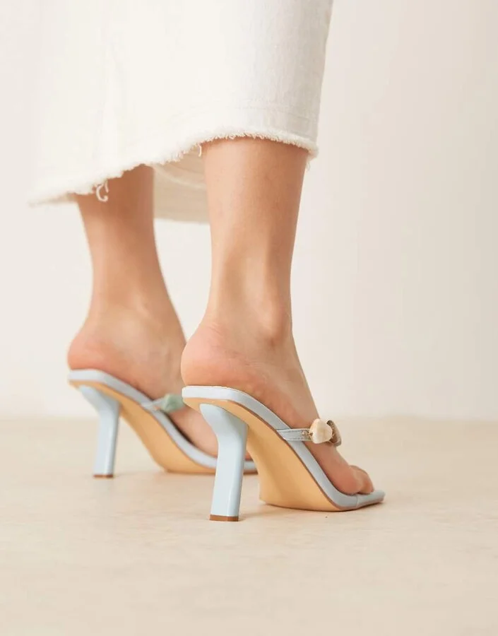 Glamorous toe thong heeled sandals with stone embellishment in baby blue - Image 2
