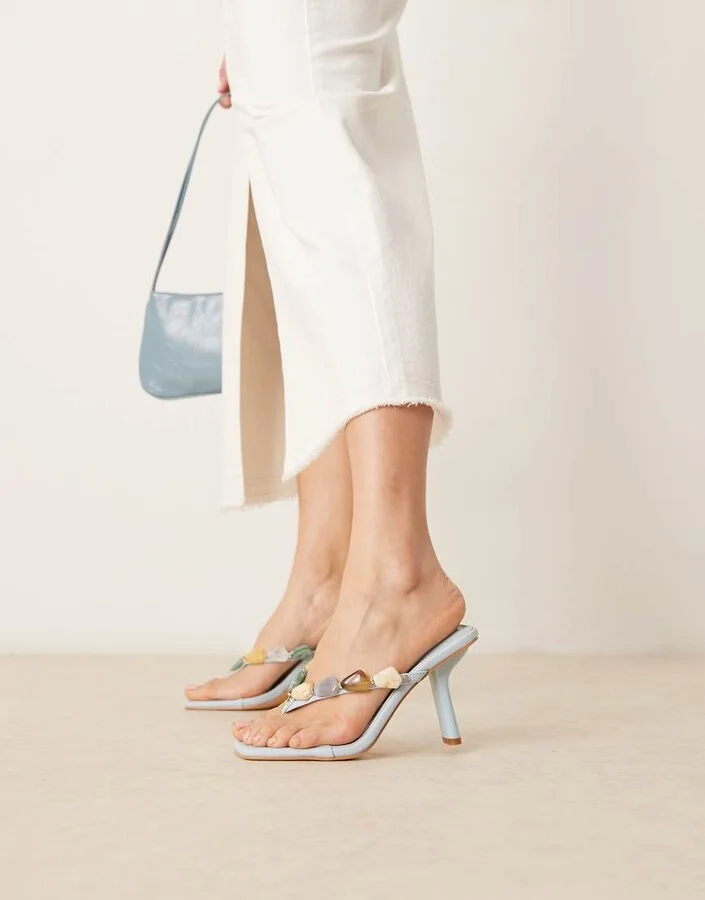 Glamorous toe thong heeled sandals with stone embellishment in baby blue - Image 3