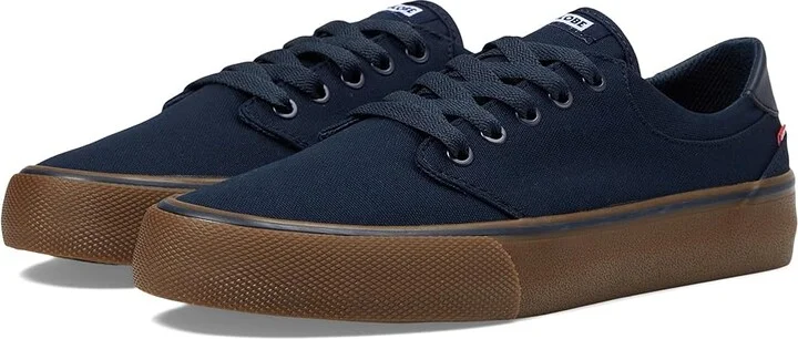 Navy,gum