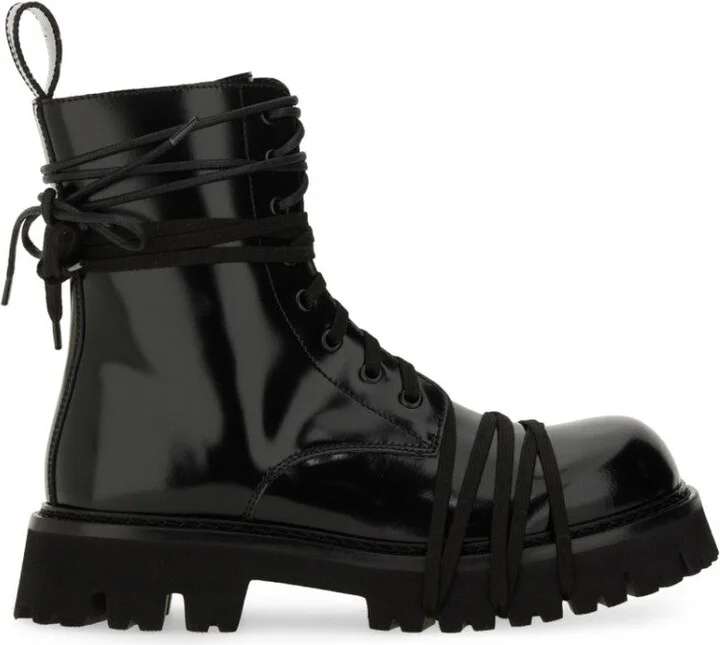 Glossy Leather Lace-Up Boot With Sole