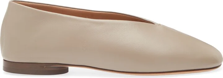 Glove Flat - Image 9