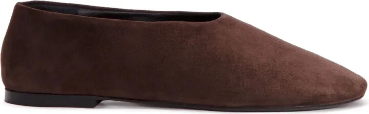 Glove suede slippers