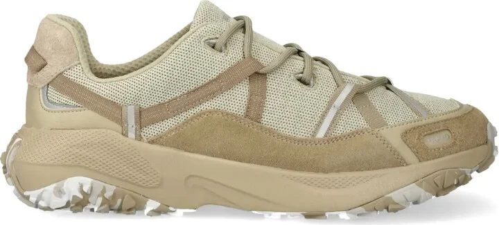 Go1st sneakers