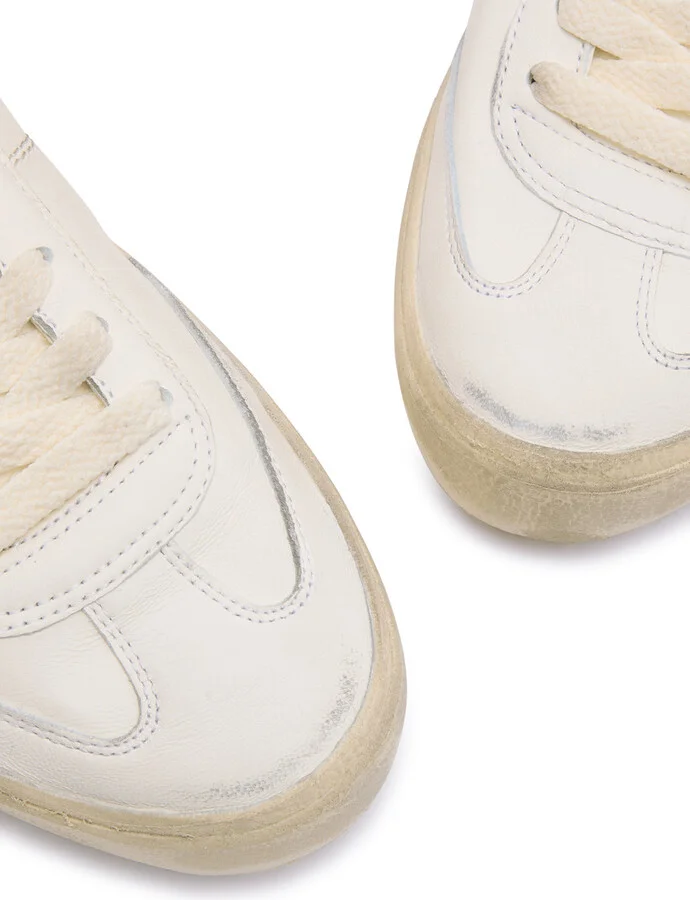 Golden Goose Soul Star Distressed Leather Sneakers - Image 3
