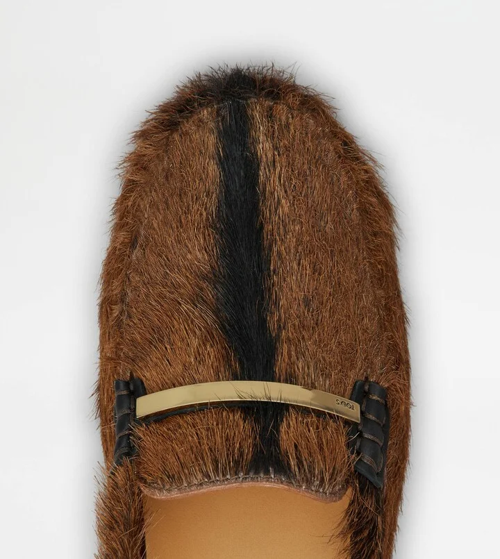 Gommino Driving Shoes in Fur - Image 5