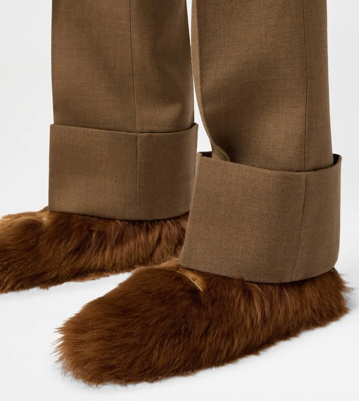 Gommino Driving Shoes in Fur - Image 7