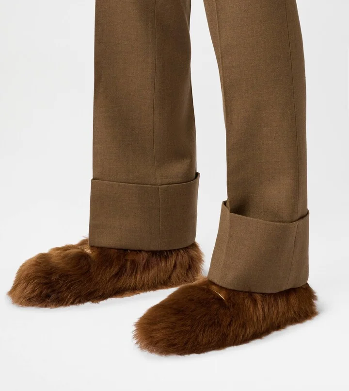 Gommino Driving Shoes in Fur - Image 8