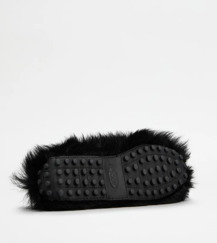 Gommino Driving Shoes in Fur - Image 4