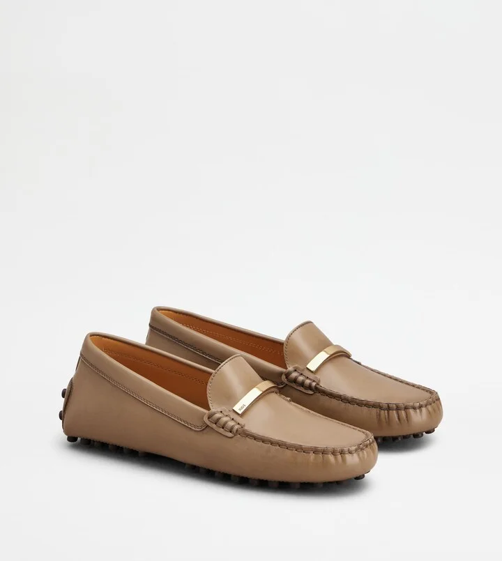 Gommino Driving Shoes in Leather - Image 3