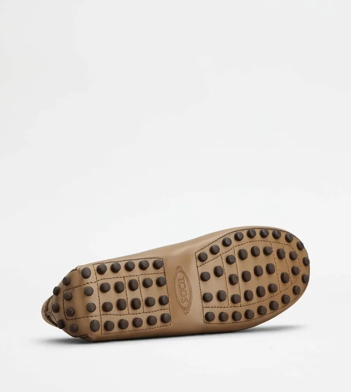 Gommino Driving Shoes in Leather - Image 5