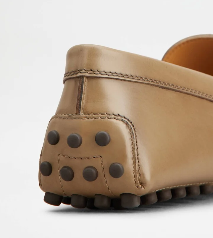Gommino Driving Shoes in Leather - Image 6