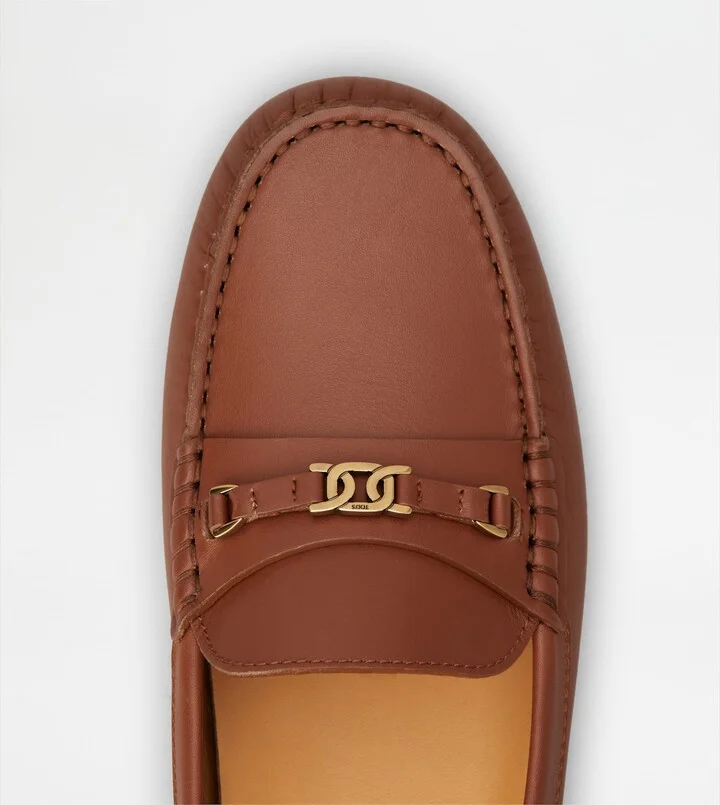 Gommino Driving Shoes in Leather - Image 5