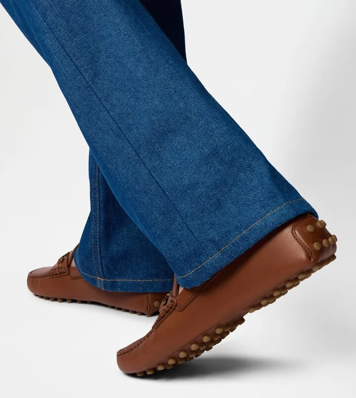 Gommino Driving Shoes in Leather - Image 7