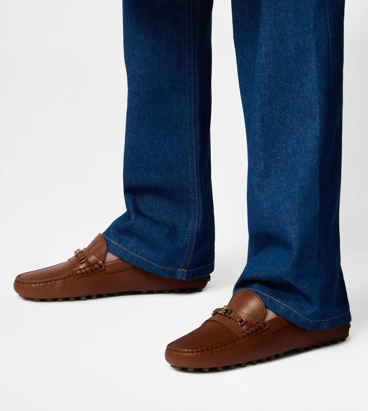 Gommino Driving Shoes in Leather - Image 8