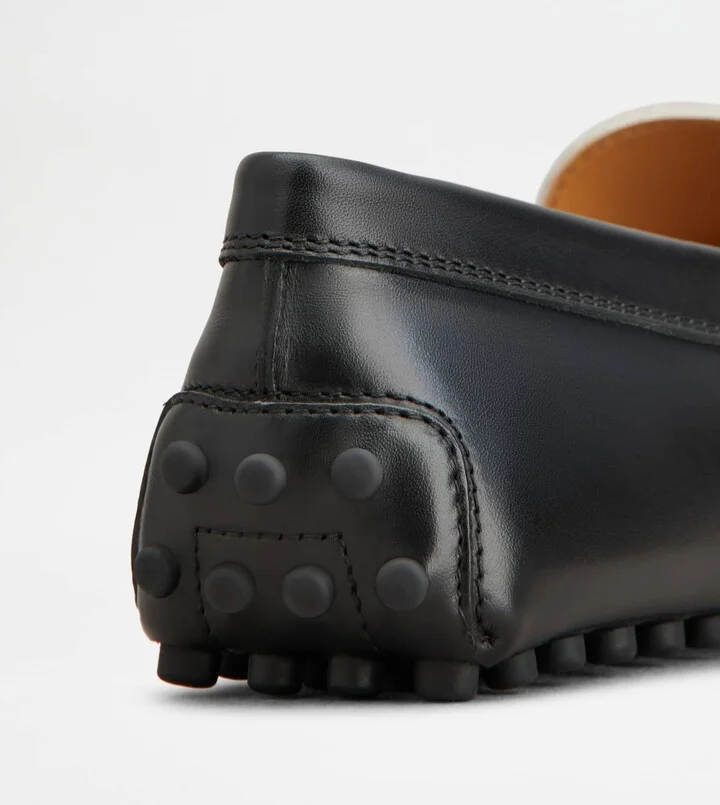 Gommino Driving Shoes in Leather - Image 6
