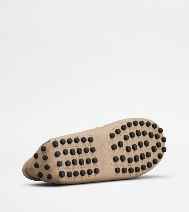 Gommino Driving Shoes in Leather - Image 4