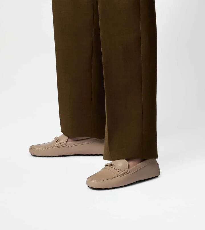 Gommino Driving Shoes in Leather - Image 8