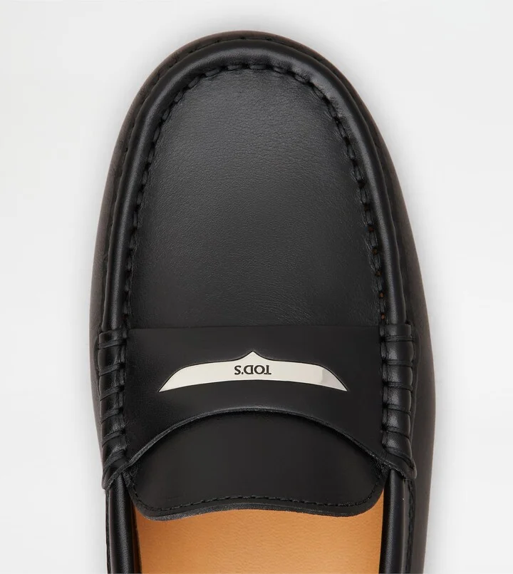Gommino Driving Shoes in Leather - Image 5