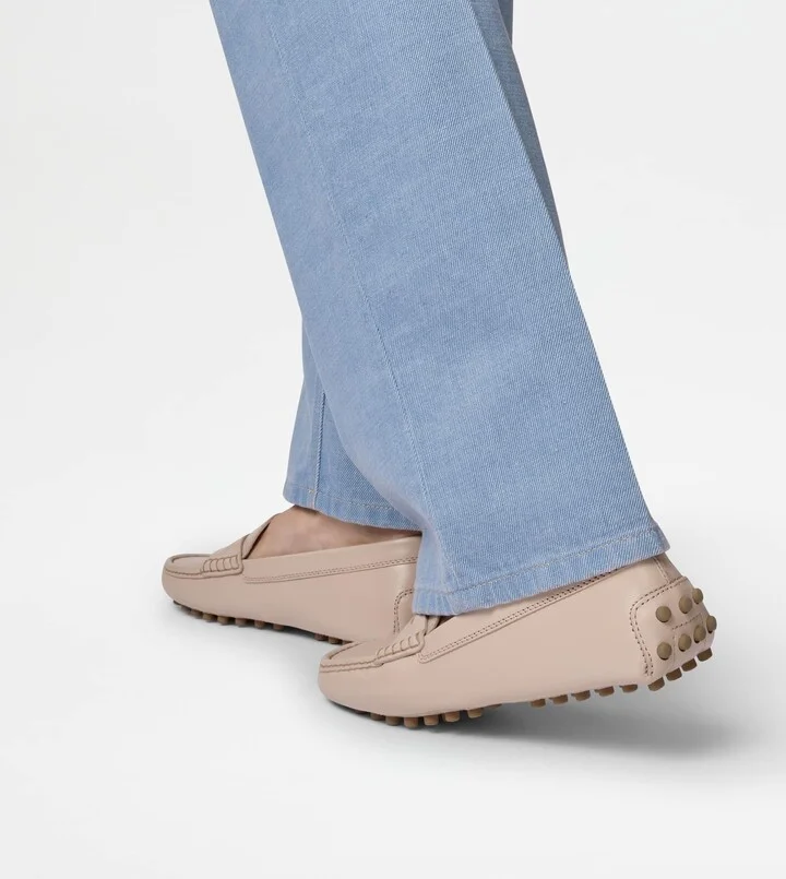Gommino Driving Shoes in Leather - Image 2