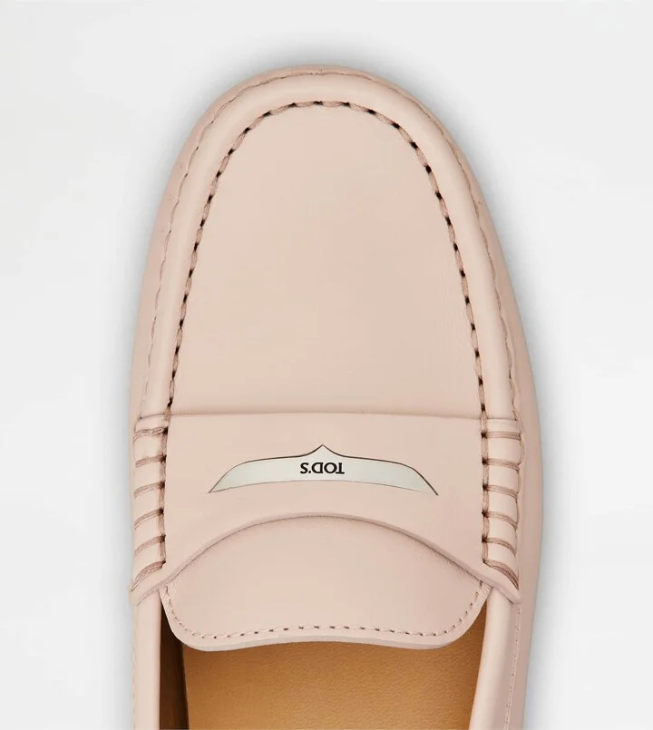 Gommino Driving Shoes in Leather - Image 5