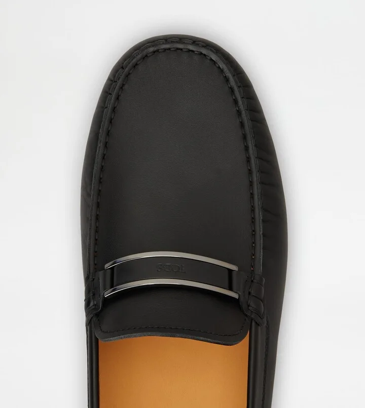 Gommino Driving Shoes in Leather - Image 5