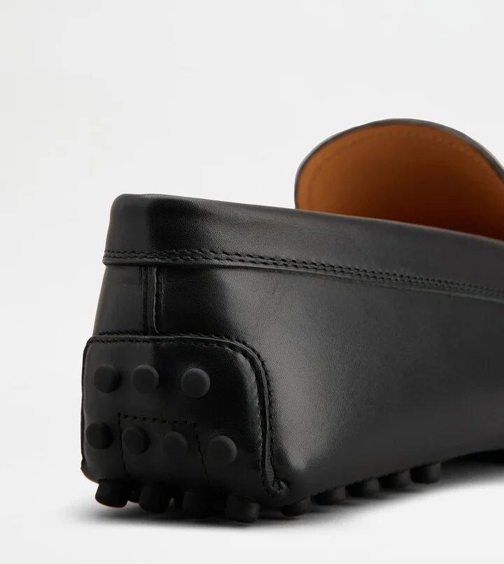 Gommino Driving Shoes in Leather - Image 6