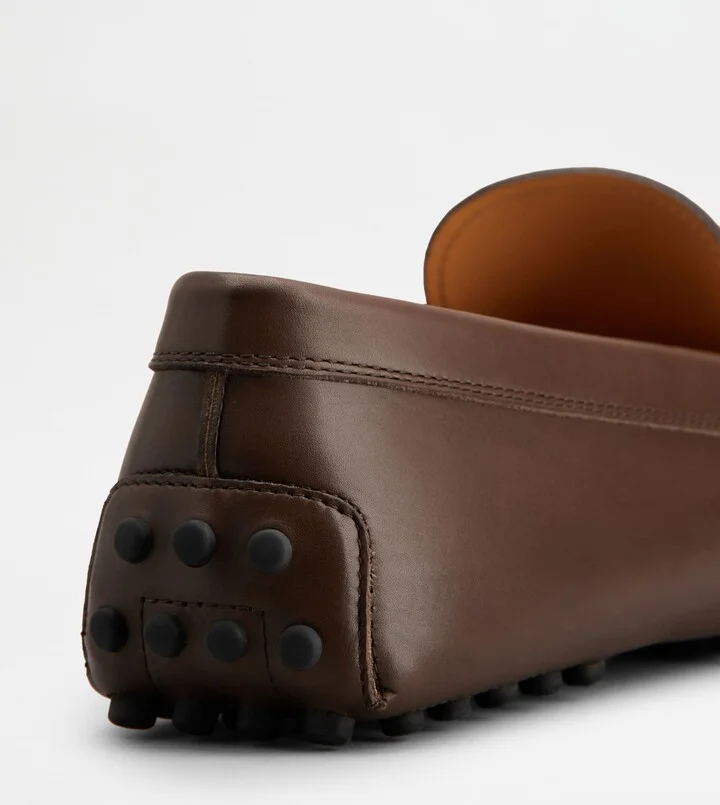 Gommino Driving Shoes in Leather - Image 6
