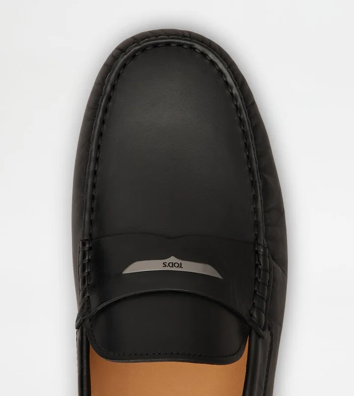 Gommino Driving Shoes in Leather - Image 5