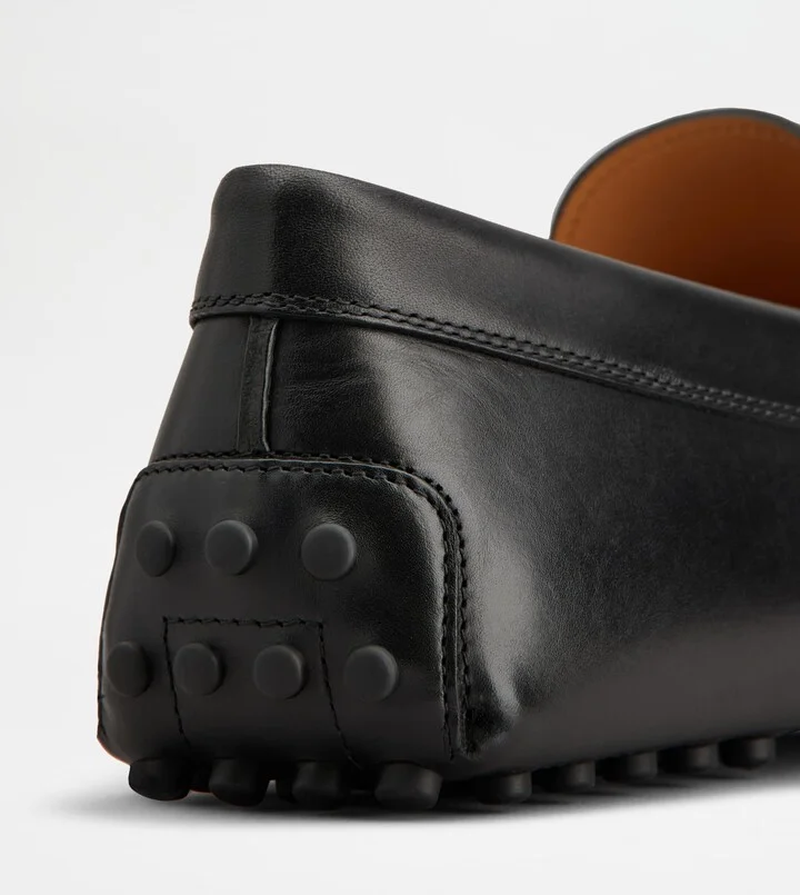 Gommino Driving Shoes in Leather - Image 6