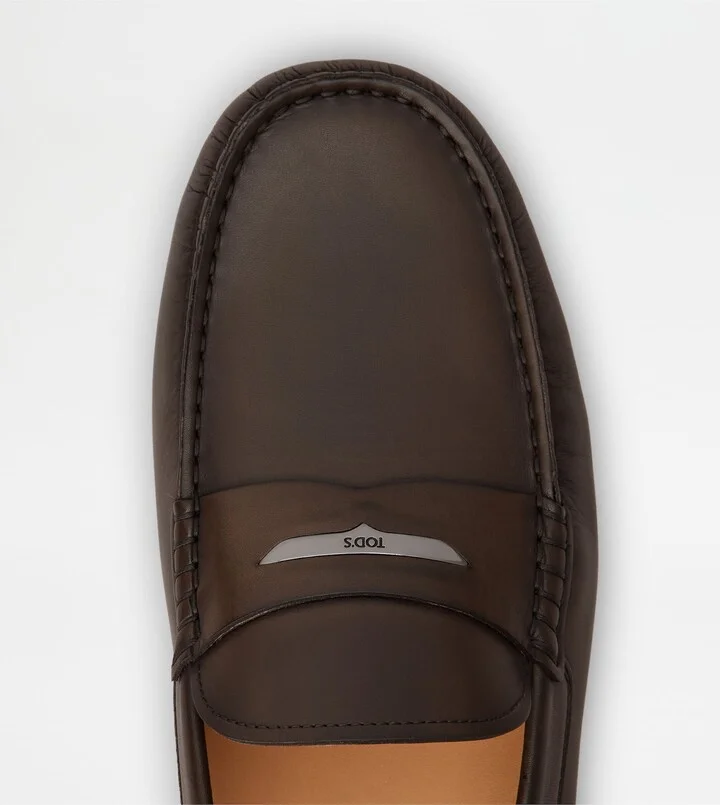 Gommino Driving Shoes in Leather - Image 5
