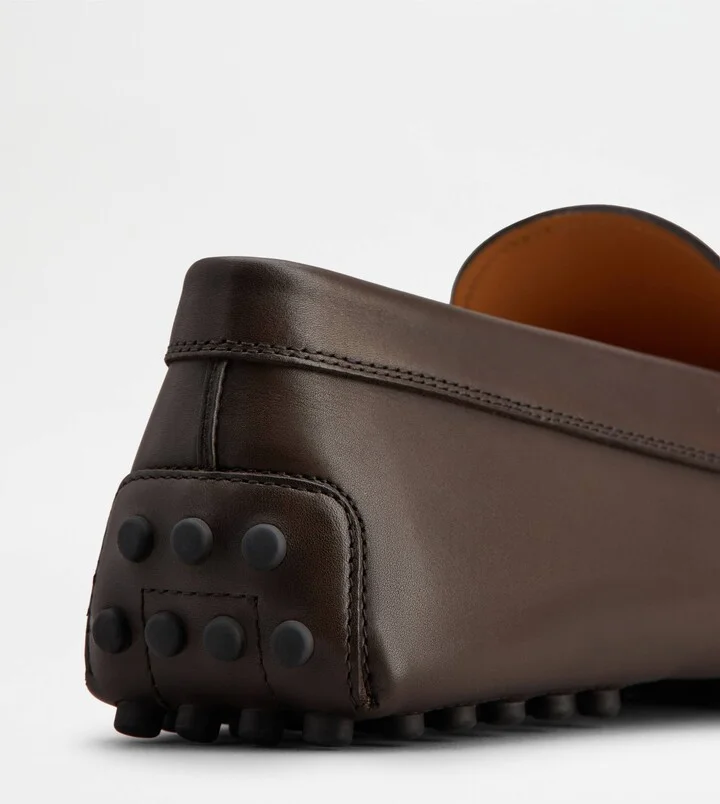 Gommino Driving Shoes in Leather - Image 6
