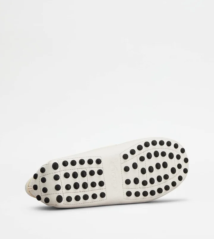 Gommino Driving Shoes in Leather - Image 4