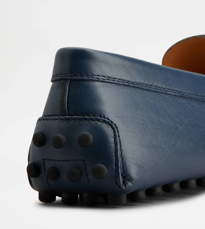Gommino Driving Shoes in Leather - Image 6