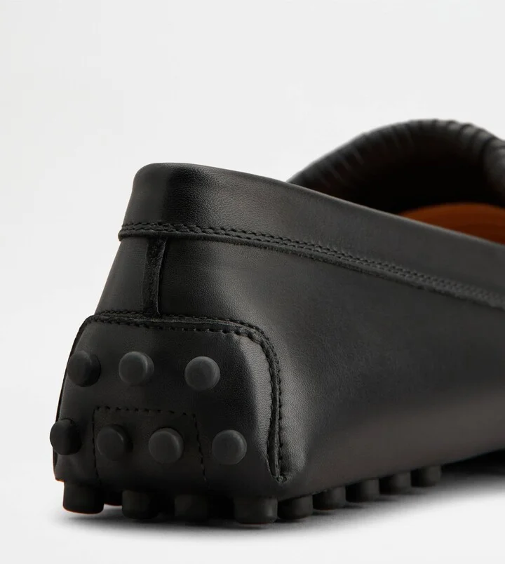 Gommino Driving Shoes in Leather - Image 6
