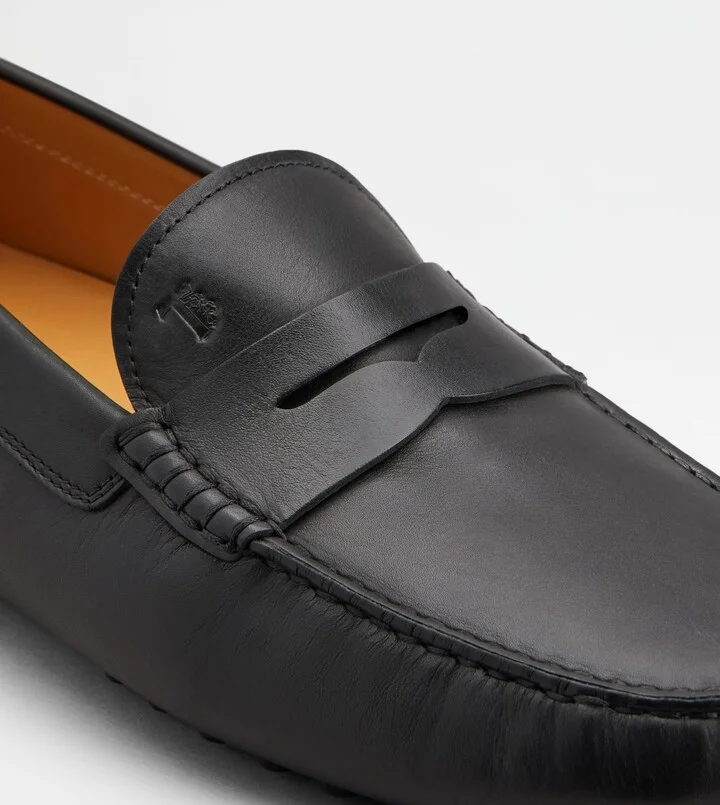 Gommino Driving Shoes in Leather - Image 6