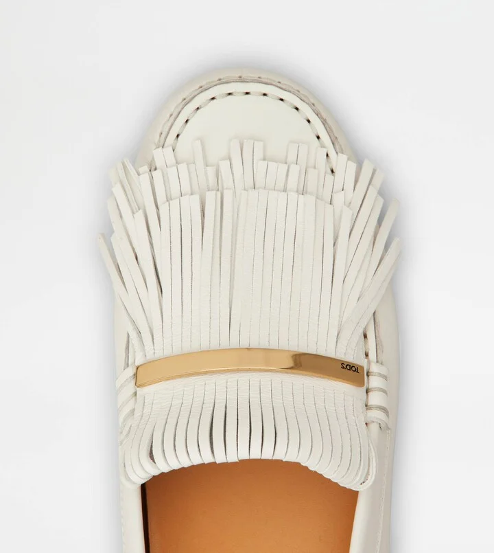 Gommino Driving Shoes in Leather - Image 5
