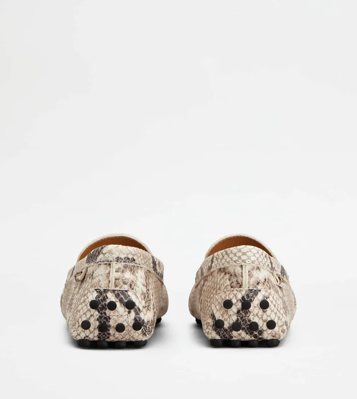 Gommino Driving Shoes in Leather - Image 3