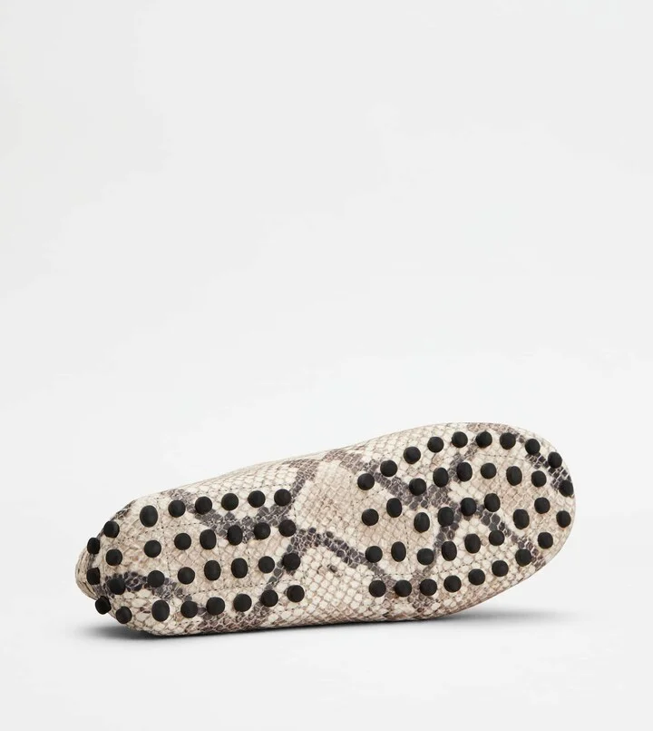Gommino Driving Shoes in Leather - Image 4