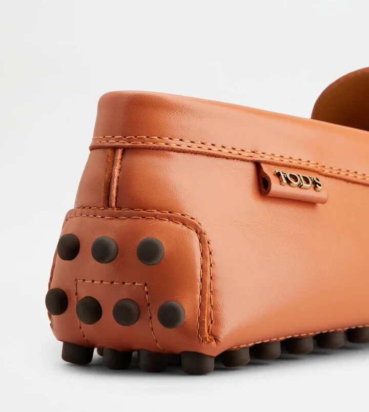 Gommino Driving Shoes in Leather - Image 5