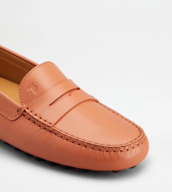 Gommino Driving Shoes in Leather - Image 6