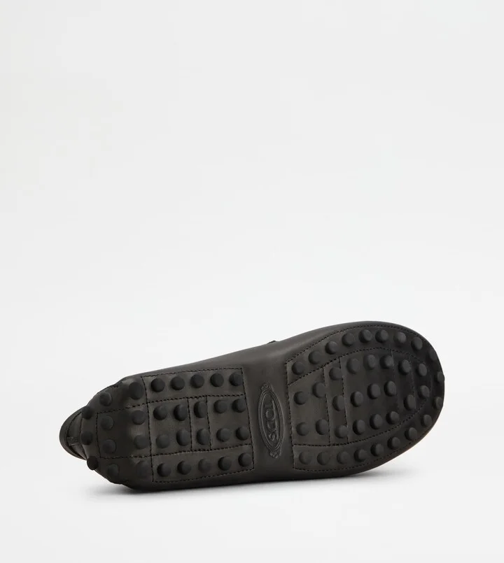 Gommino Driving Shoes in Leather - Image 4