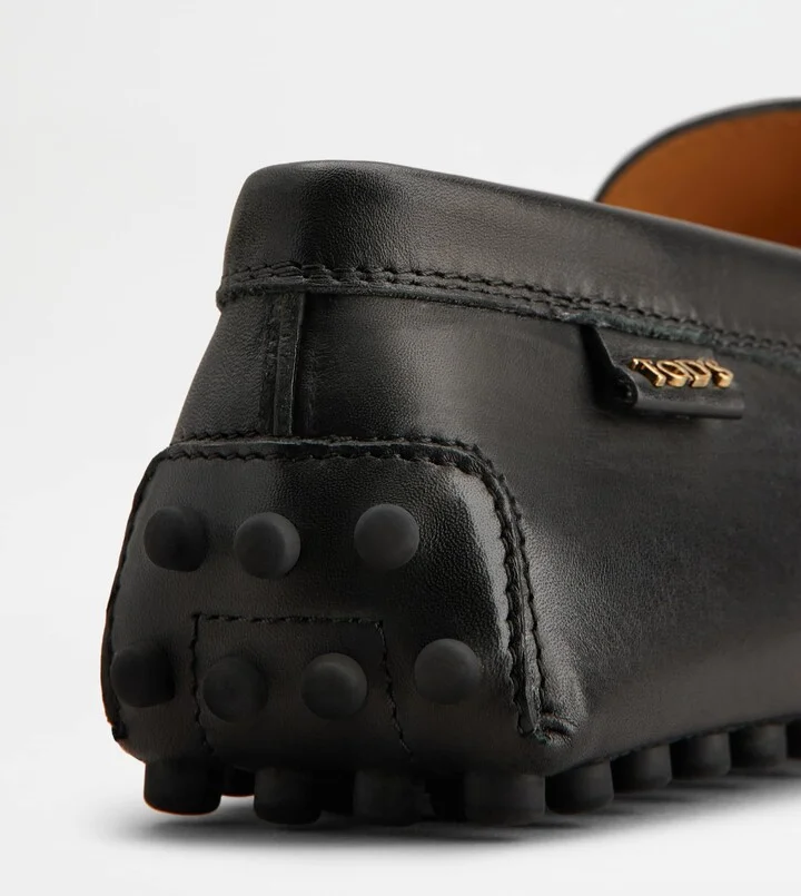 Gommino Driving Shoes in Leather - Image 5